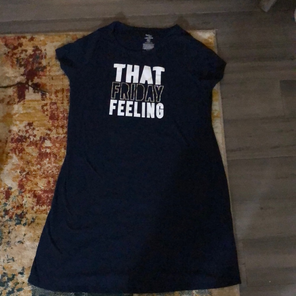 Soft fabric, very comfortable! Long sleepwear shirt from secret treasures.